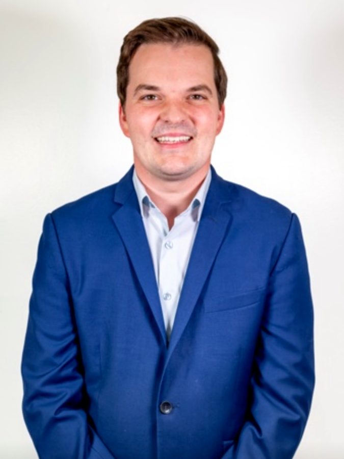 Calan Hobbs, Edmonton communications and digital media consultant